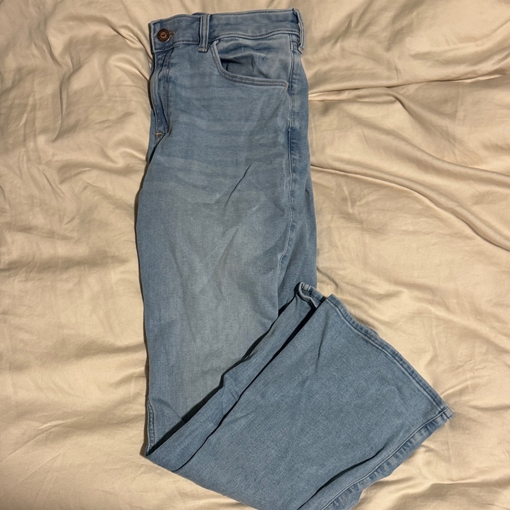 Hollister Women's Straight Leg Jeans in Soft Blue